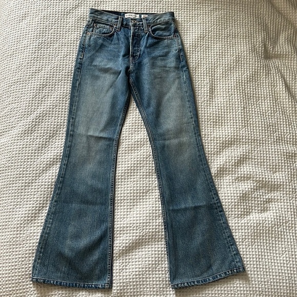Re/Done High Rise Stove Pipe Jeans in Medium Vain Size 24 - Picture 2 of 13